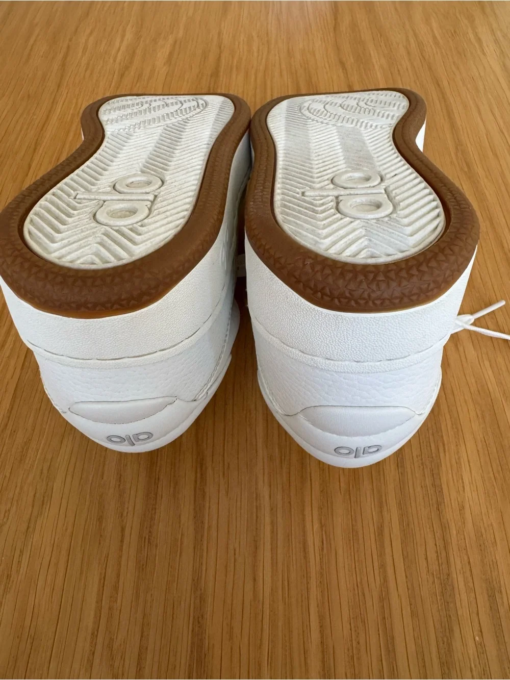 ALO Yoga  White Lace-Up Leather Sneakers